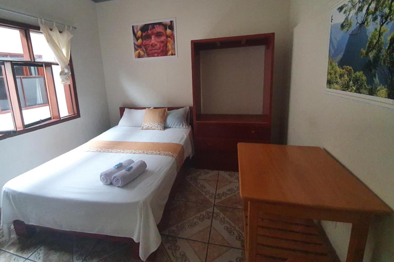 Tengana Hospedaje Y Tours Tarapoto Exteriör bild